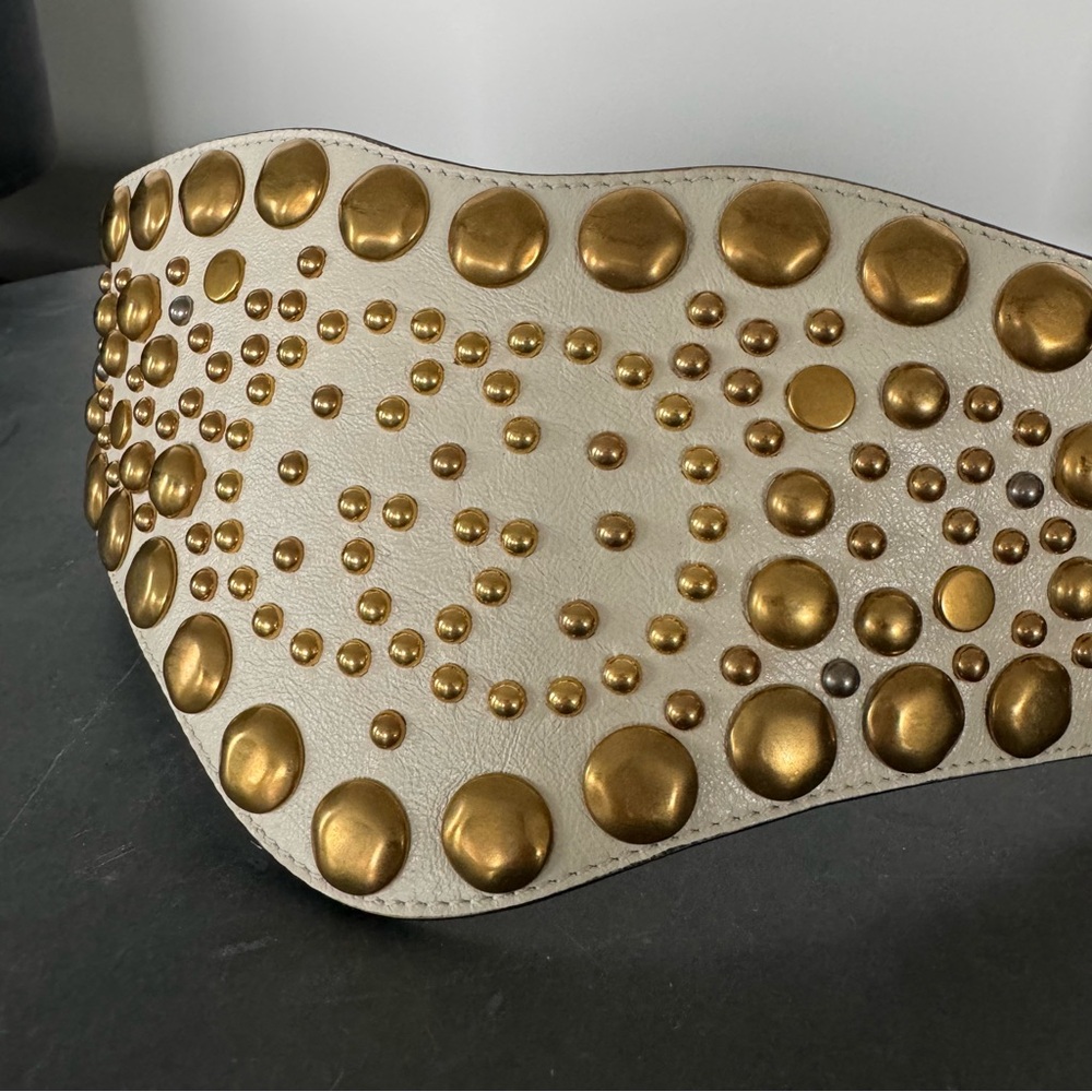 GUCCI | GOLD STUDDED LEATHER BELT